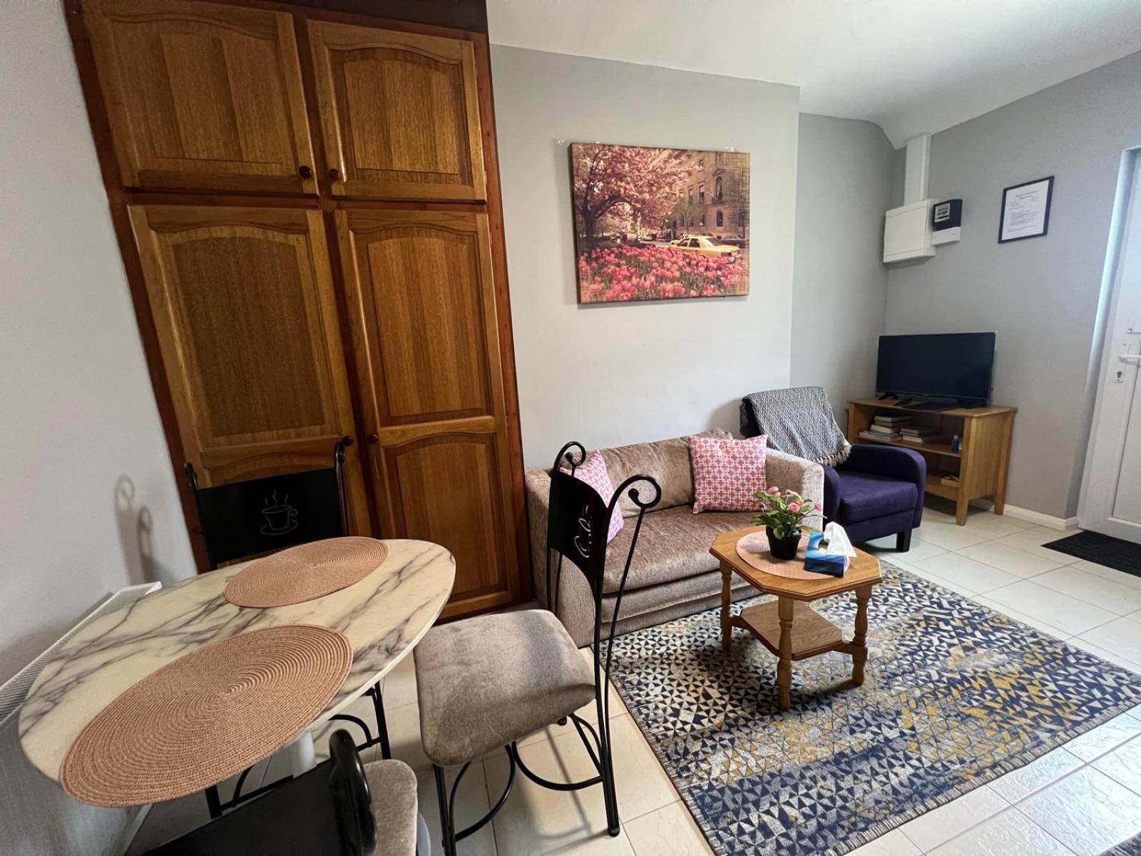 Avonbeg Cottages 2 Bed 1 Bath Accommodate 3 Guests รอธดรัม ภายนอก รูปภาพ